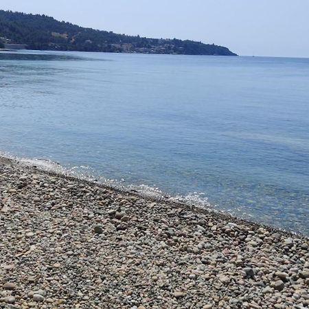 Sea Esta Holiday Home Nea Skioni Buitenkant foto